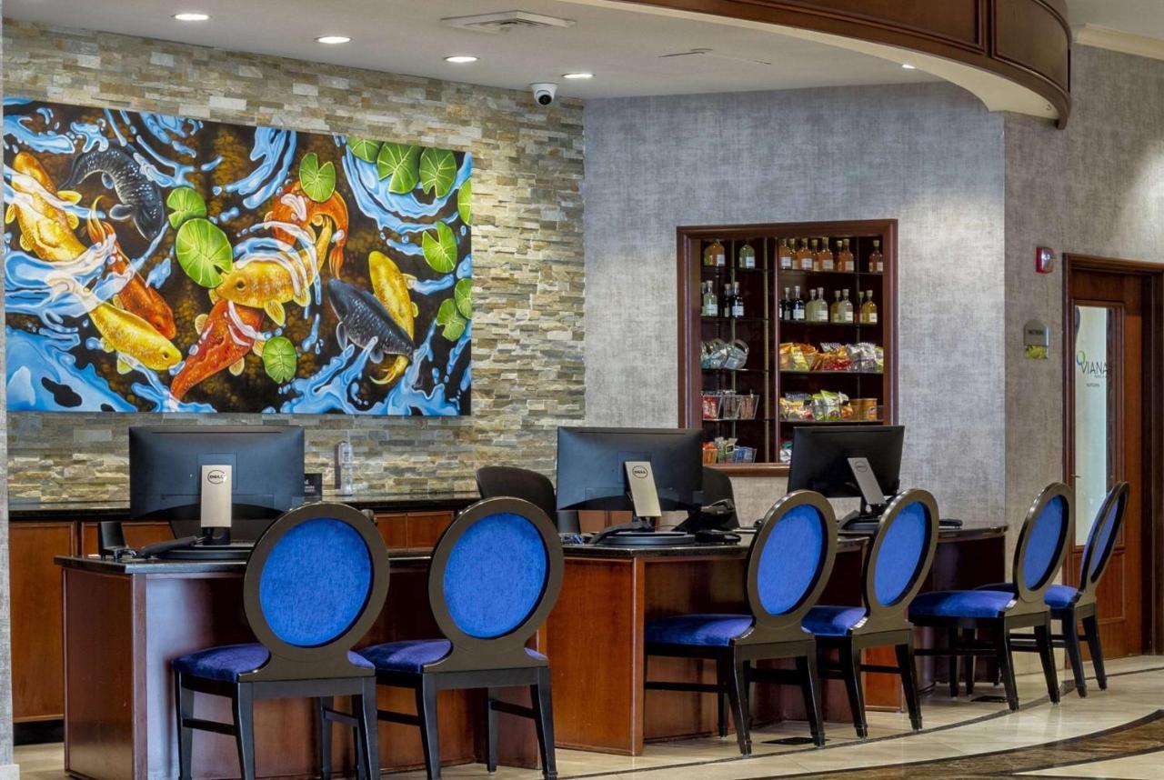 Viana Hotel And Spa, Trademark Collection By Wyndham Westbury Bagian luar foto